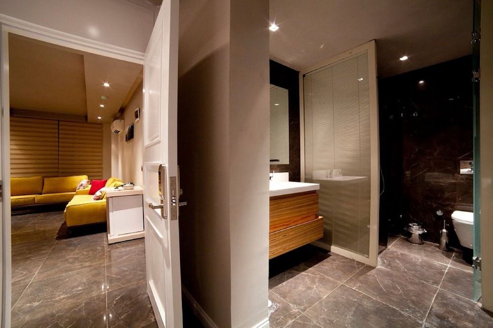 Upper House Hotel 23/55
