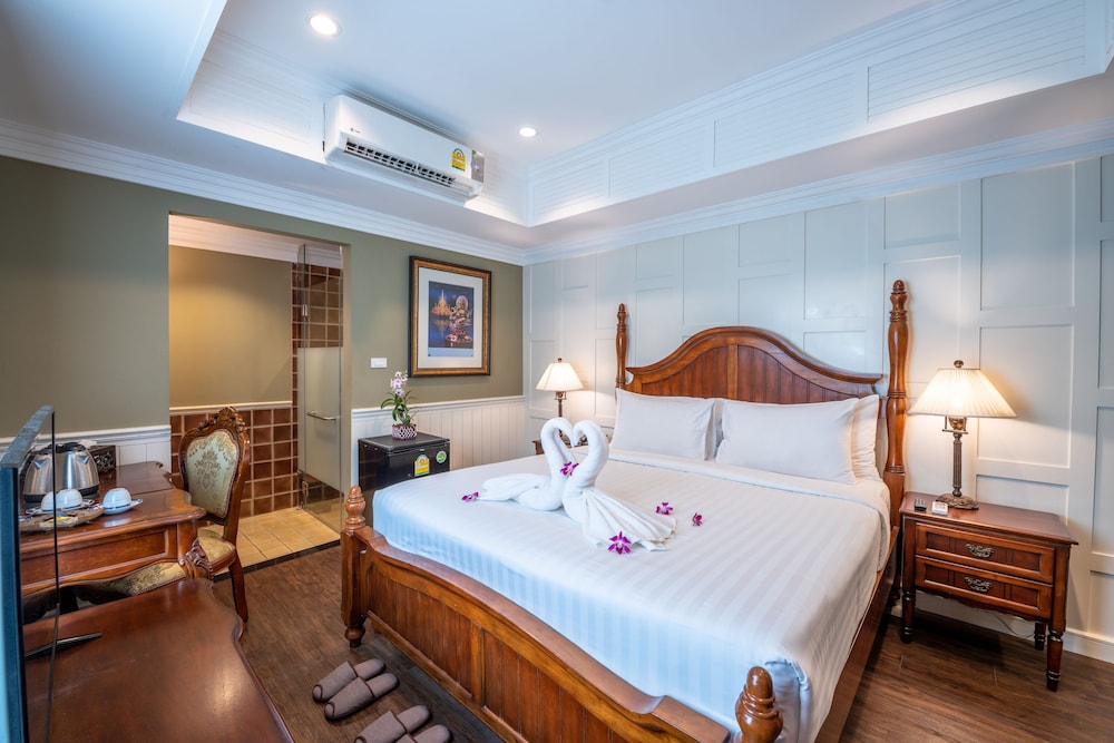 The Orchid House 153 33/70