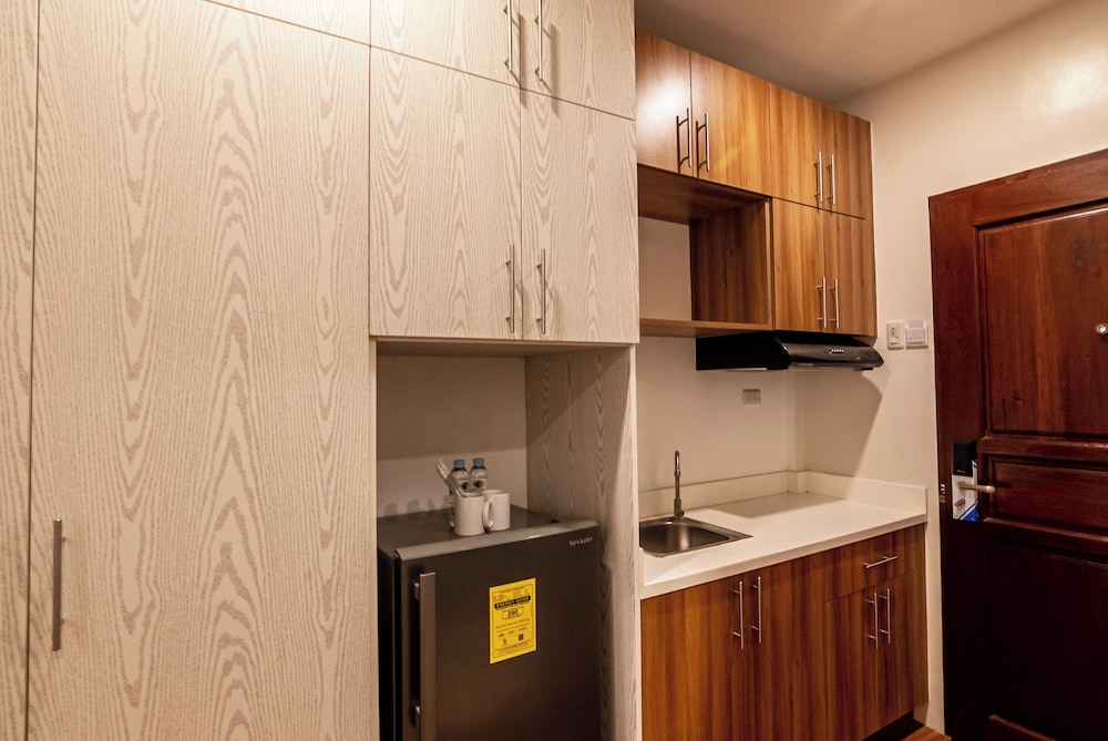 Kiwi Hotel 40/50