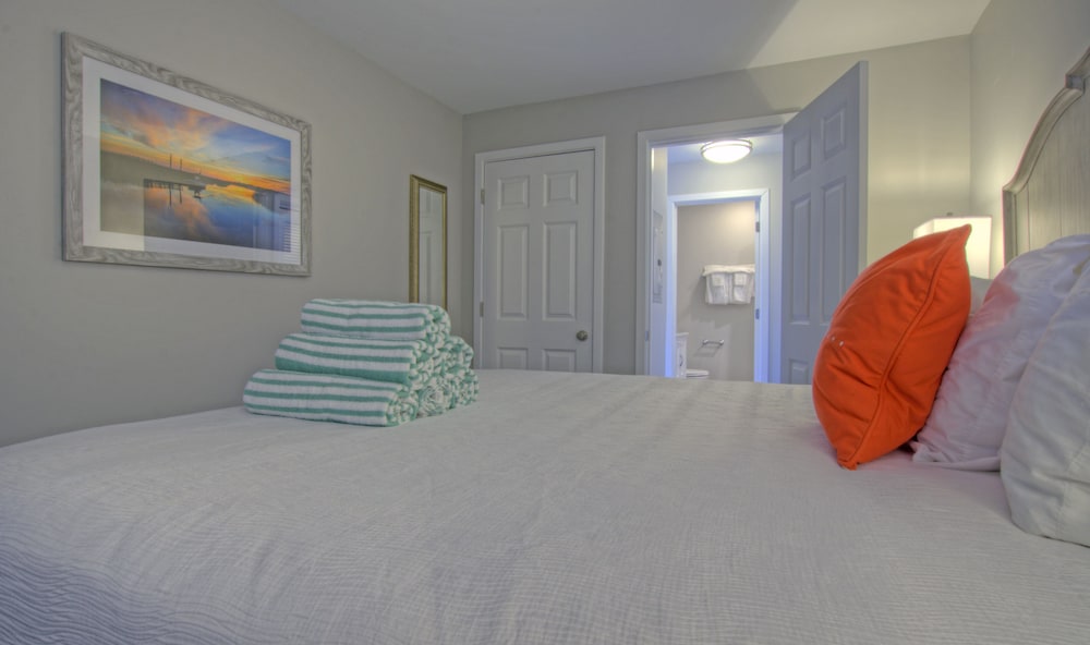 Atlantic Beach Resort, A Ramada 28/68