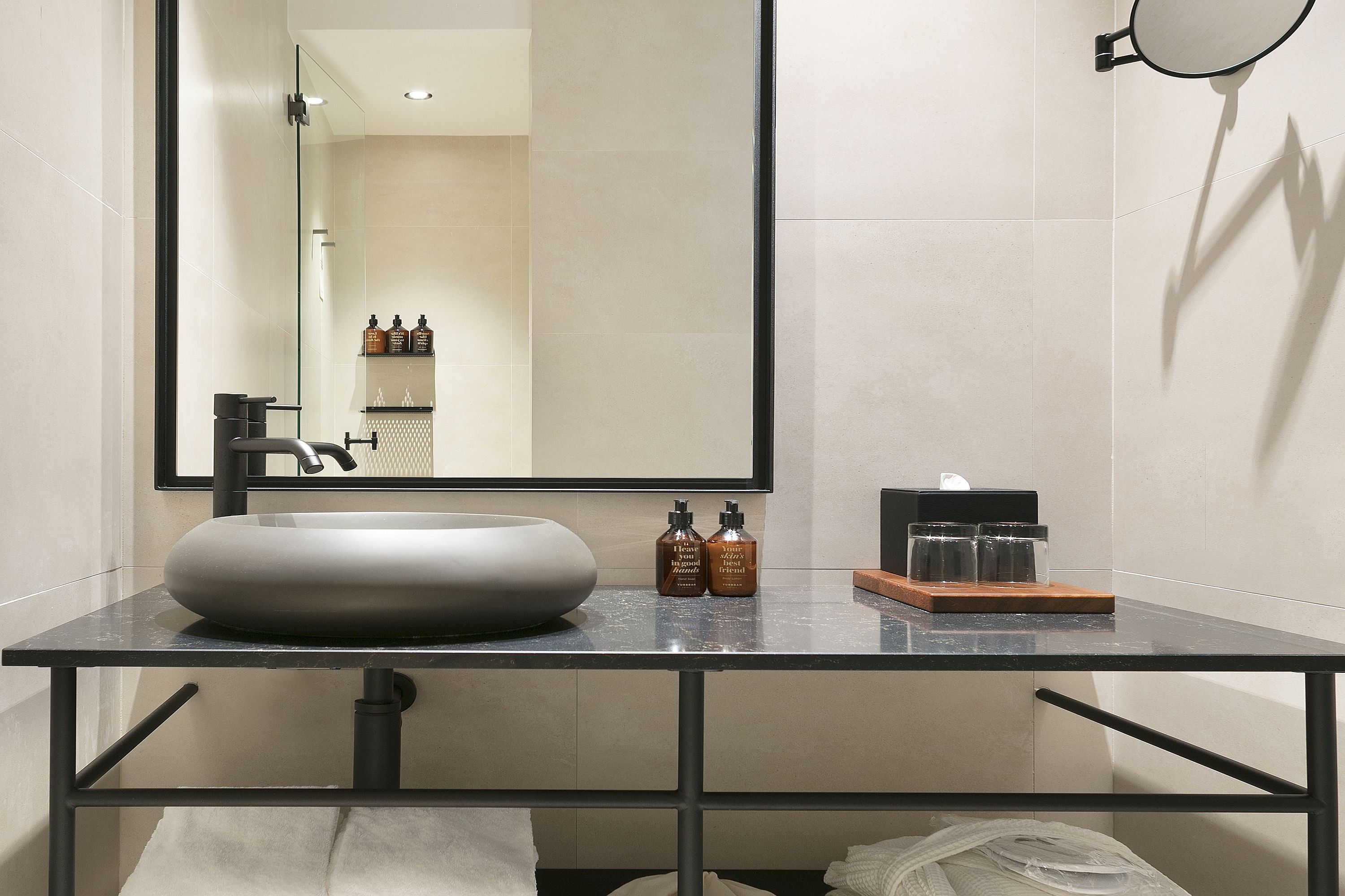 Yurbban Passage Hotel Spa 70/71