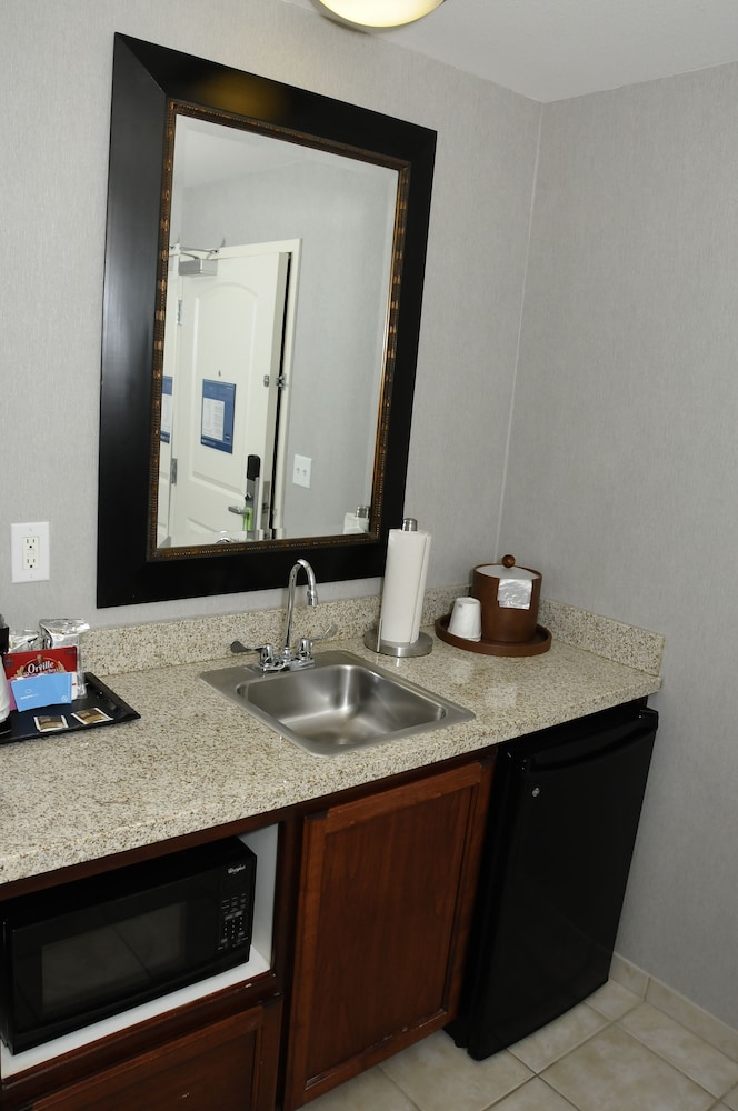 Hampton Inn Suites Redding Ca 47/55
