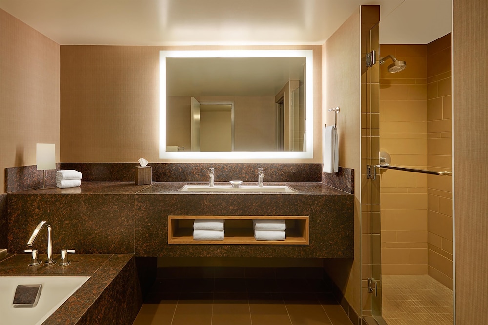 Hyatt Regency Lake Tahoe Resort, Spa and Casino 50/50