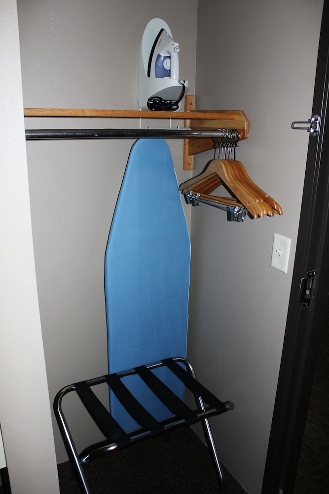 Capri Inn and Suites of Beatrice 16/31