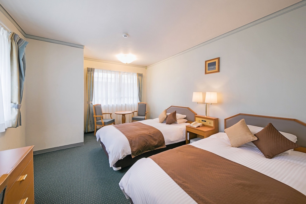 Hotel Miyahira 10/50