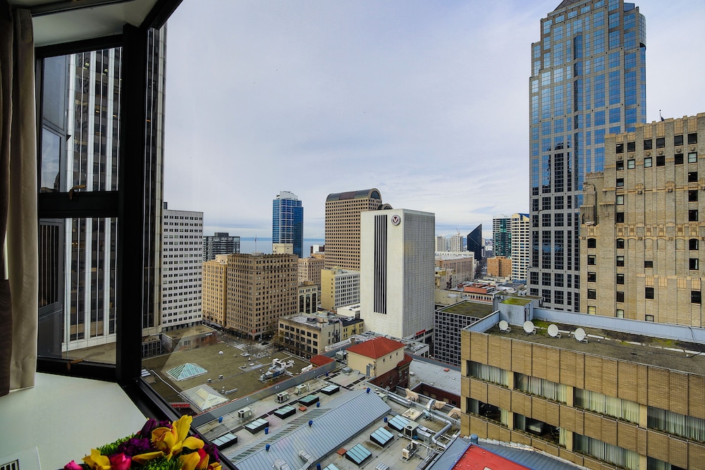 Coast Seattle Downtown Hotel by APA 42/50