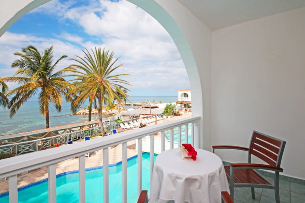 Ocean Point Resort and Spa - Adult Only 73/116