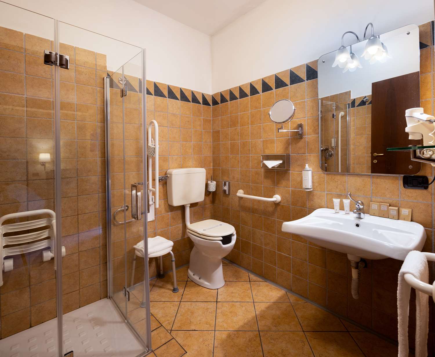 Best Western Plus Hotel Le Rondini 55/55
