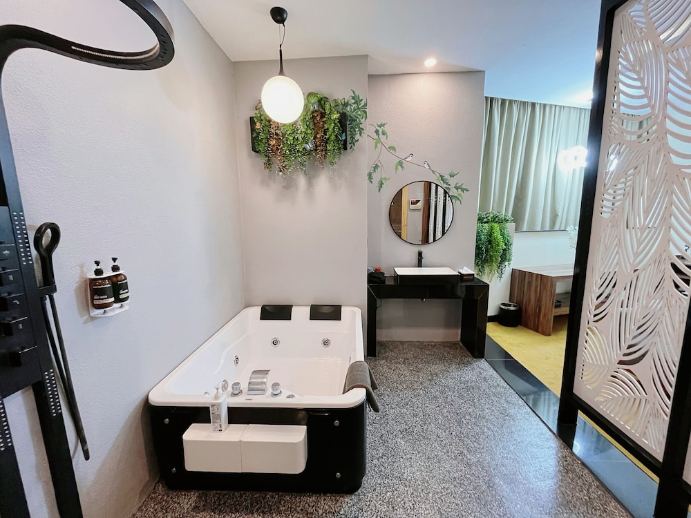 Oak Tree Urban Jakarta 43/71