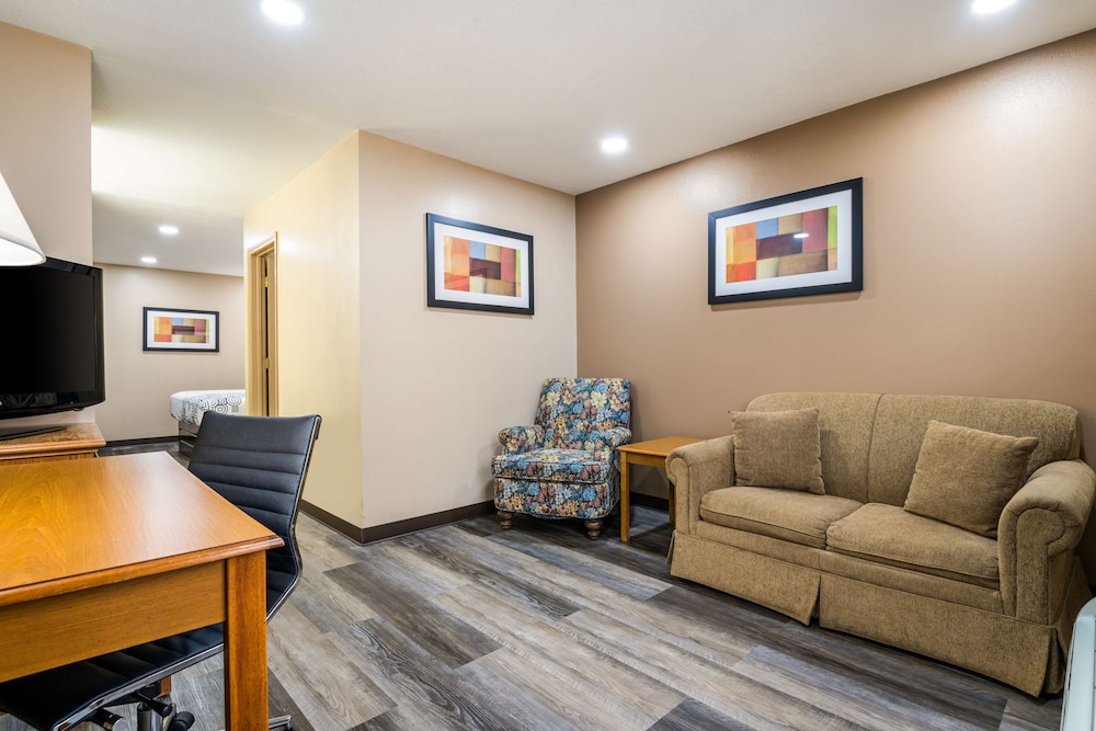 Surestay Plus Hotel By Best Western Poteau 27/36