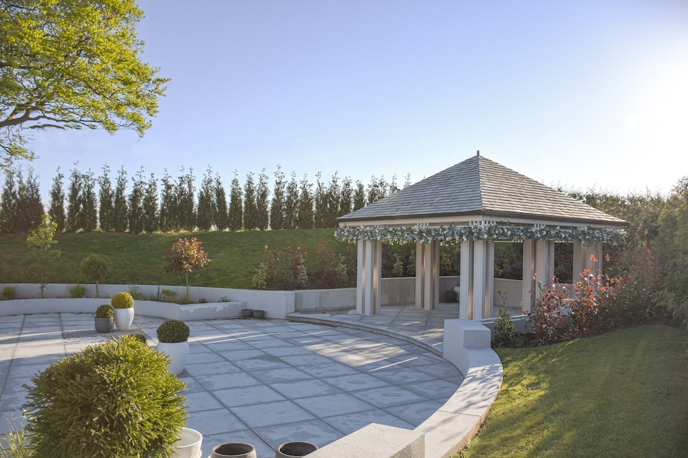 Radstone Hotel 42/50