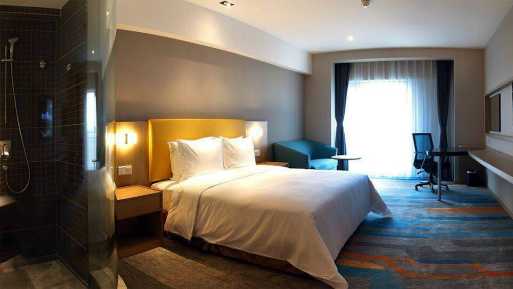 HOLIDAY INN EXPRESS XI'AN QUJIANG SOUTH 29/67