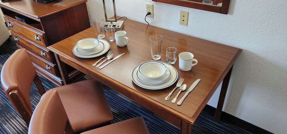 All Towne Suites 39/54