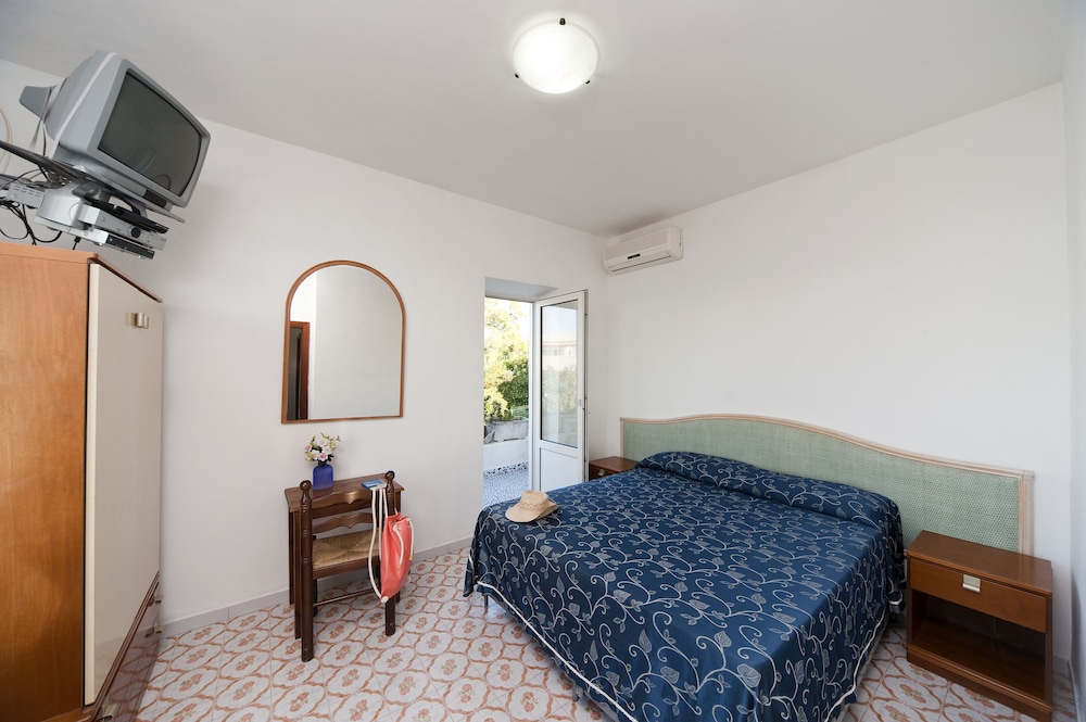 La Rotonda Sul Mare 12/50