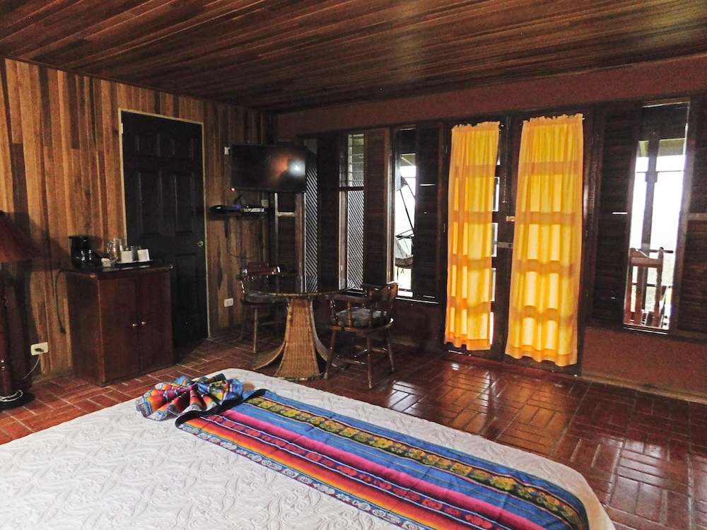 Arenal Lodge 1/73