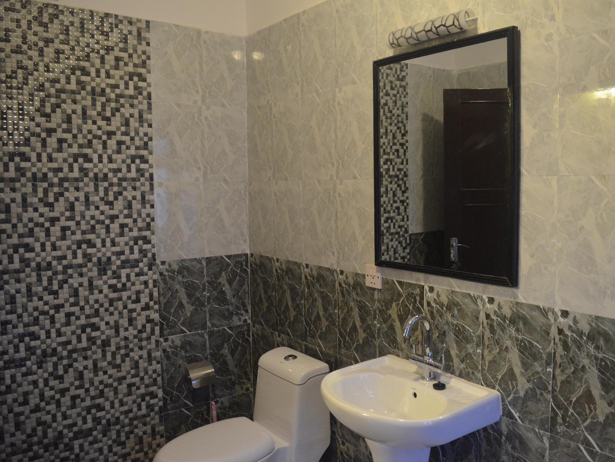 Potala Tourist Home 24/24