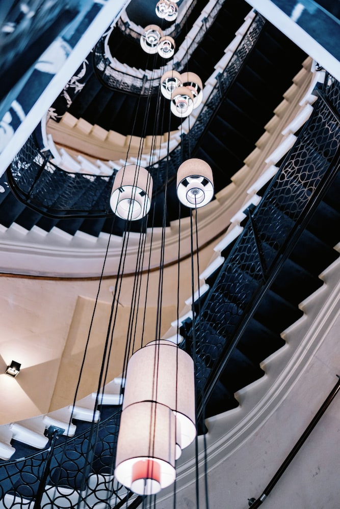 Hotel Majestic 2/58