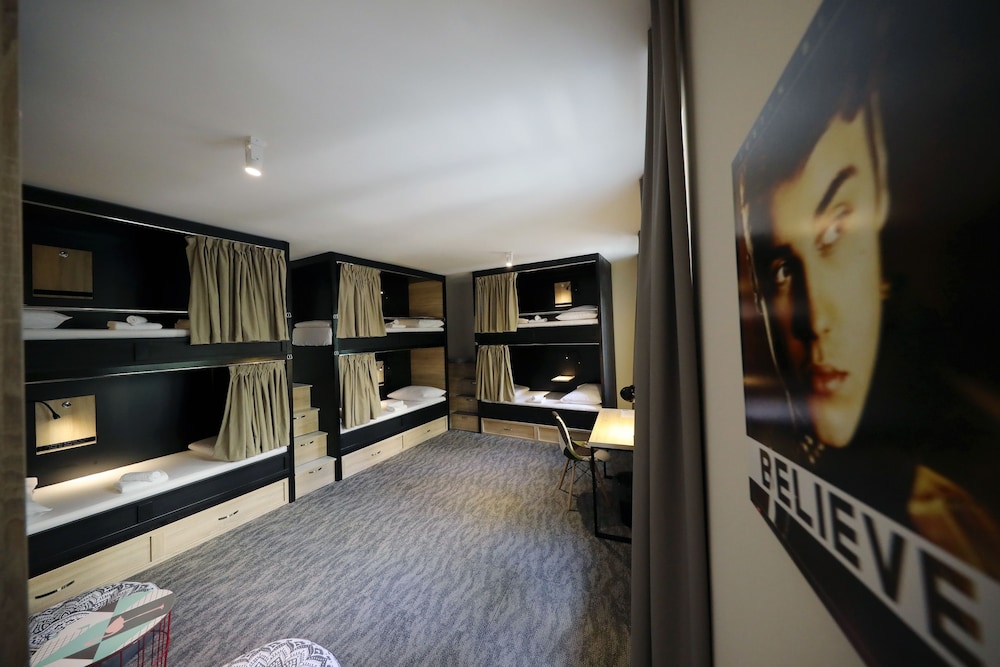 Downtown Boutique Hostel 17/50