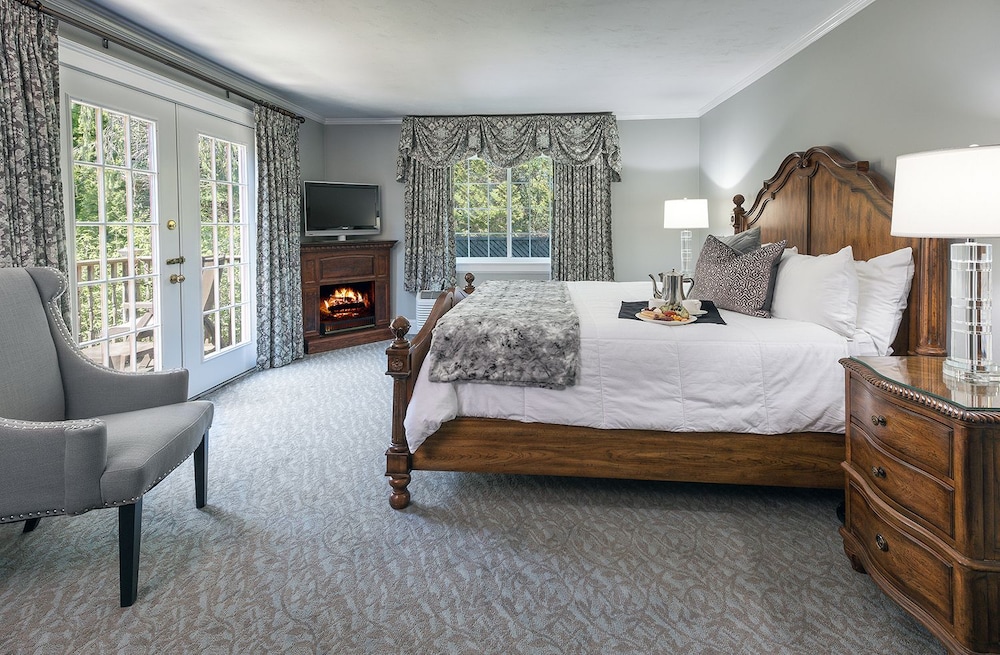 Danl Webster Inn Spa 11/63