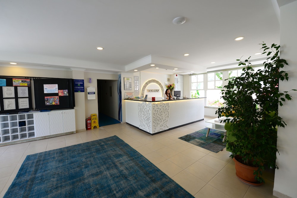 Tonoz Beach Hotel 6/69