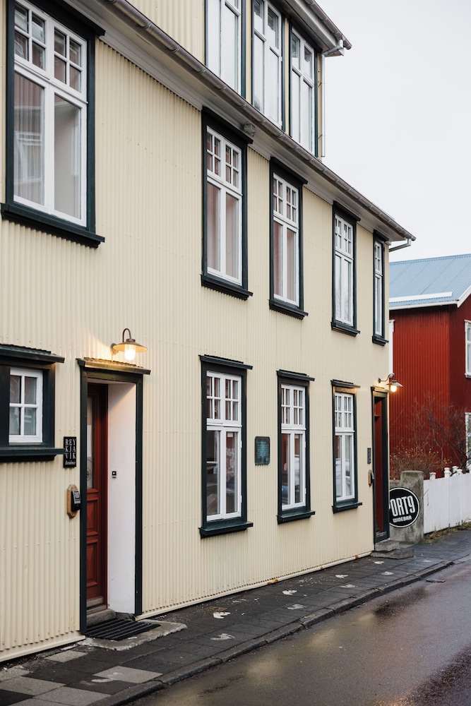 Reykjavik Residence Hotel 70/75