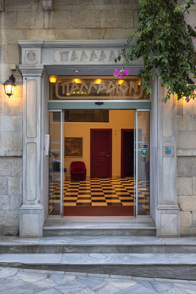 Palladion Hotel 2/37