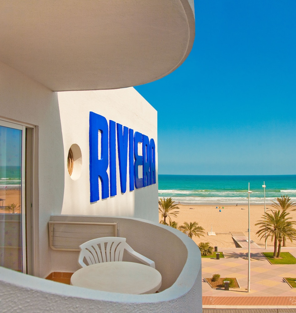 RH Riviera - Adults Only 29/34