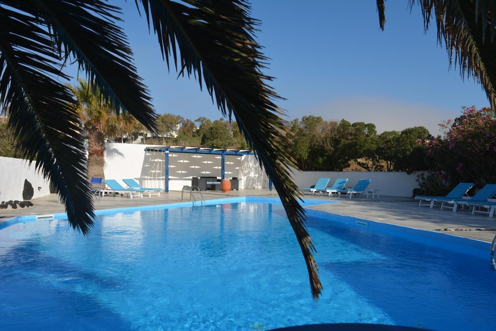 Melina Hotel 39/43