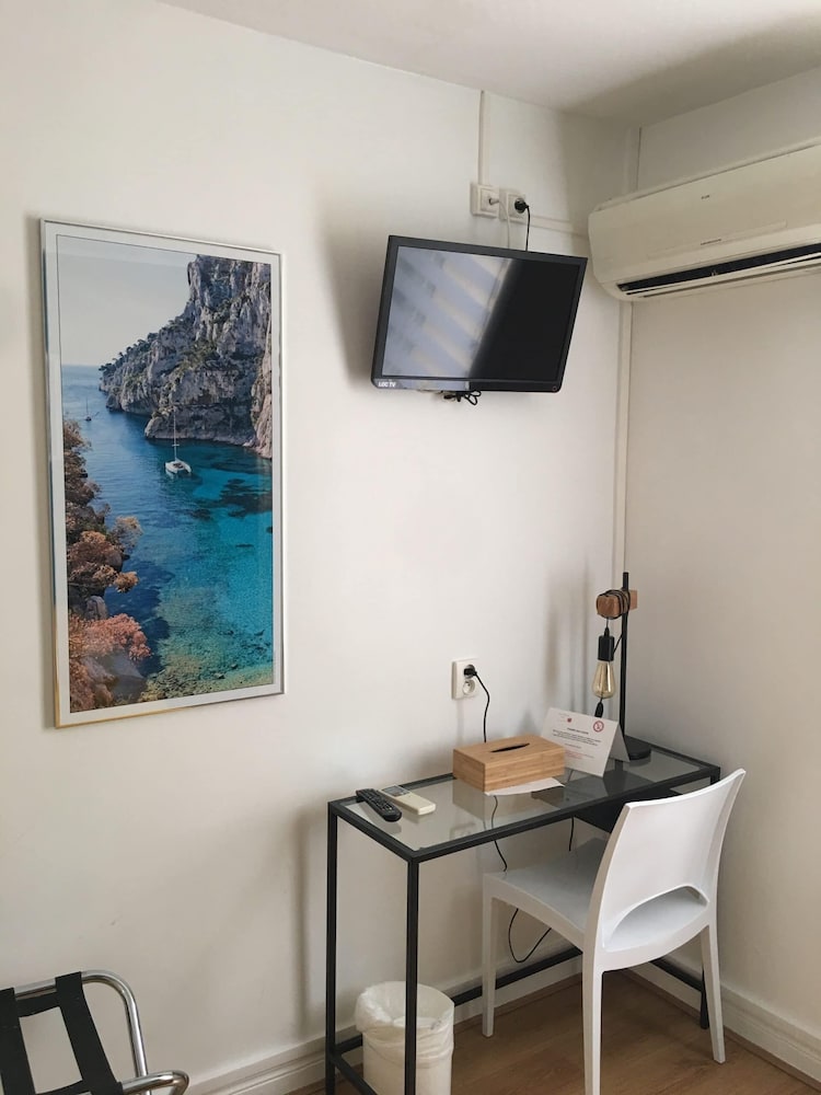 Hôtel Le Mistral 31/50