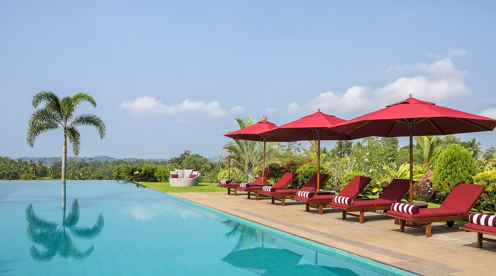 Villa Mayurana 43/47