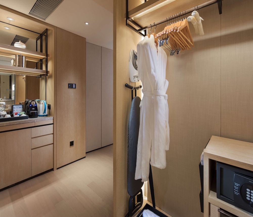 Hilton Shenzhen Shekou Nanhai 35/89