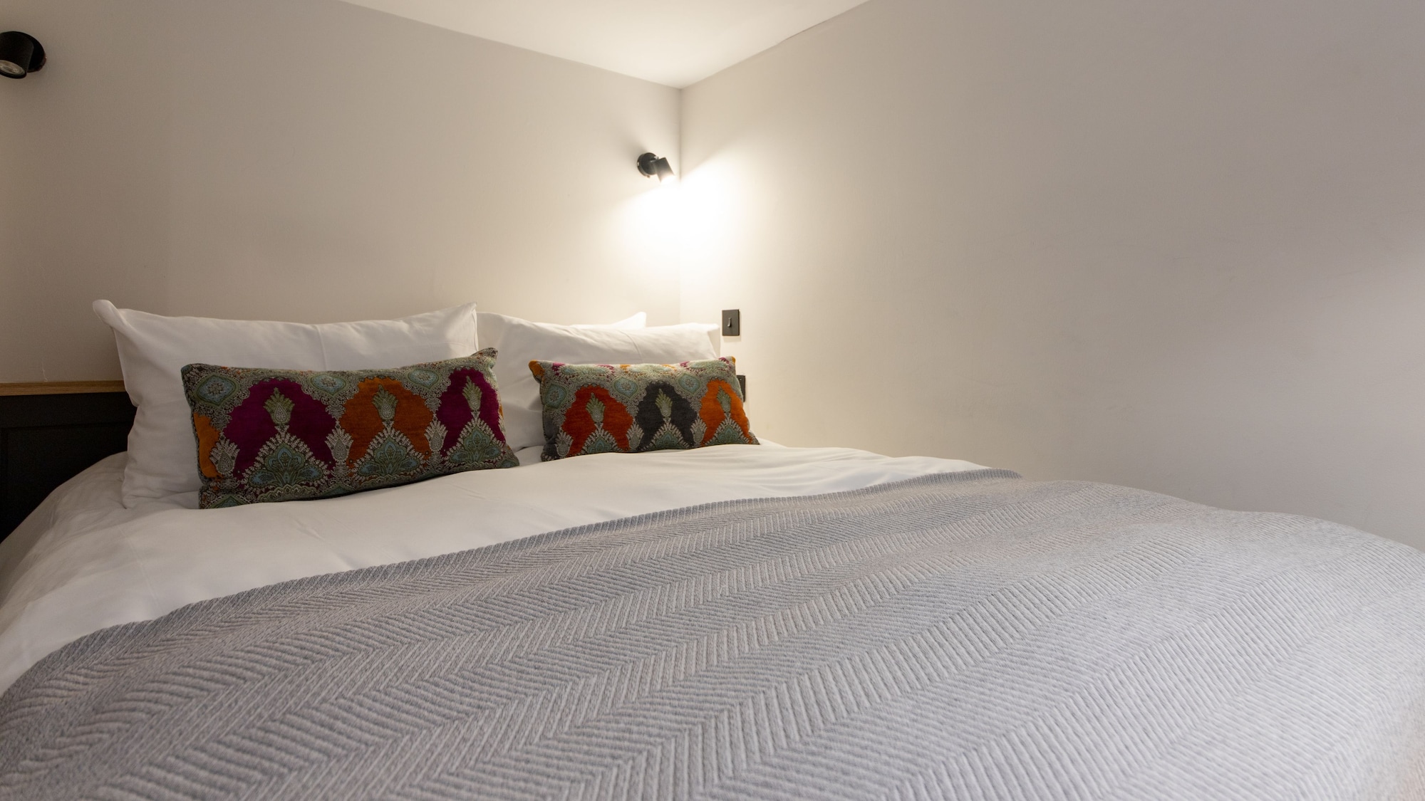 Mezzanine, 2 Bedrooms, Apartment, 2 Double Beds, Sofa، Linton Collection - Blackfriars Lofts 5/10