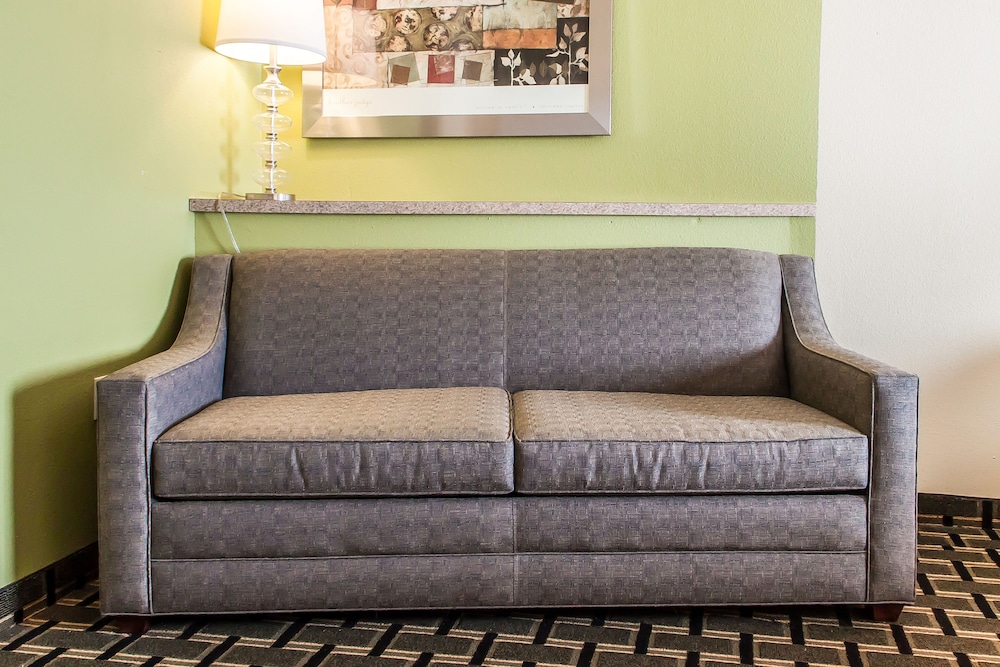 Comfort Inn & Suites Elk City South 26/37