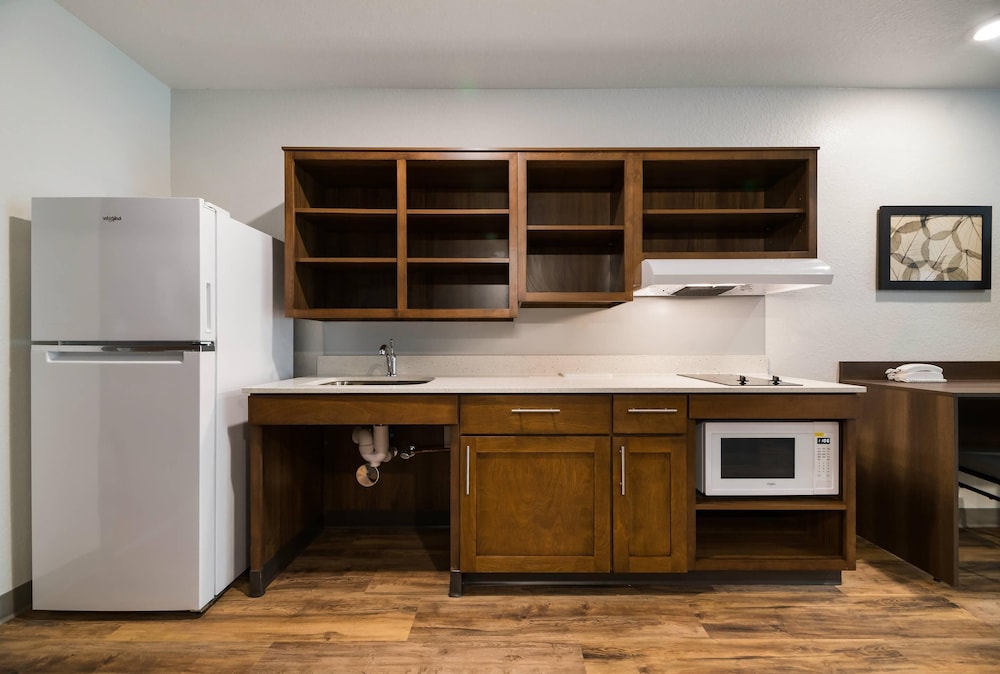 WoodSpring Suites Cocoa Beach - Rockledge 5/37