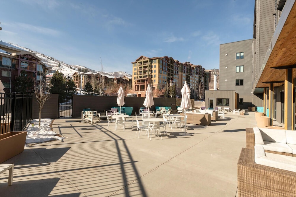 Yotelpad Park City 77/83