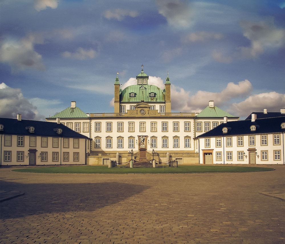 Fredensborg Store Kro 3/66