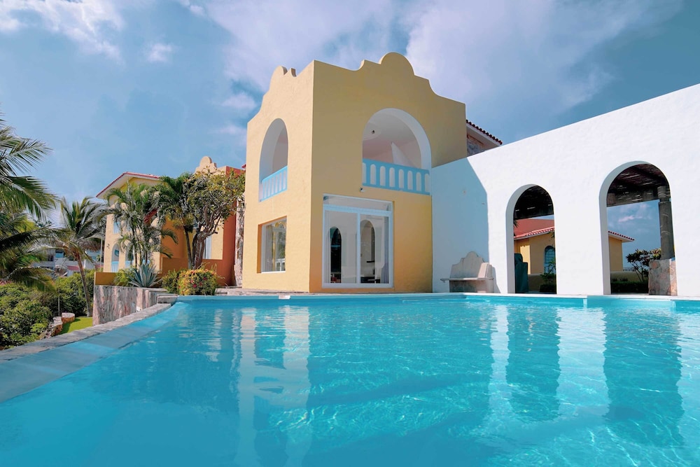 Villas And Resort Luz de Luna 47/50