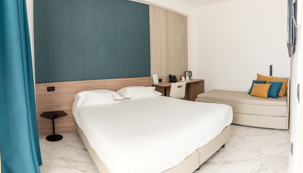 Hotel Maiuri 22/49