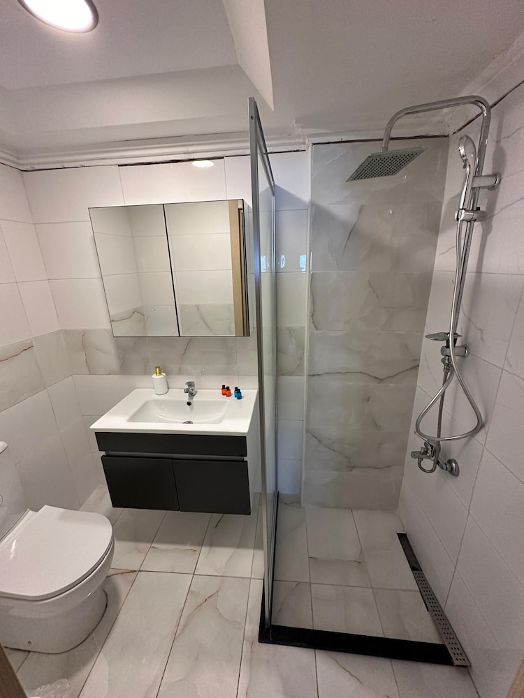 Mavilla Hotel 49/50
