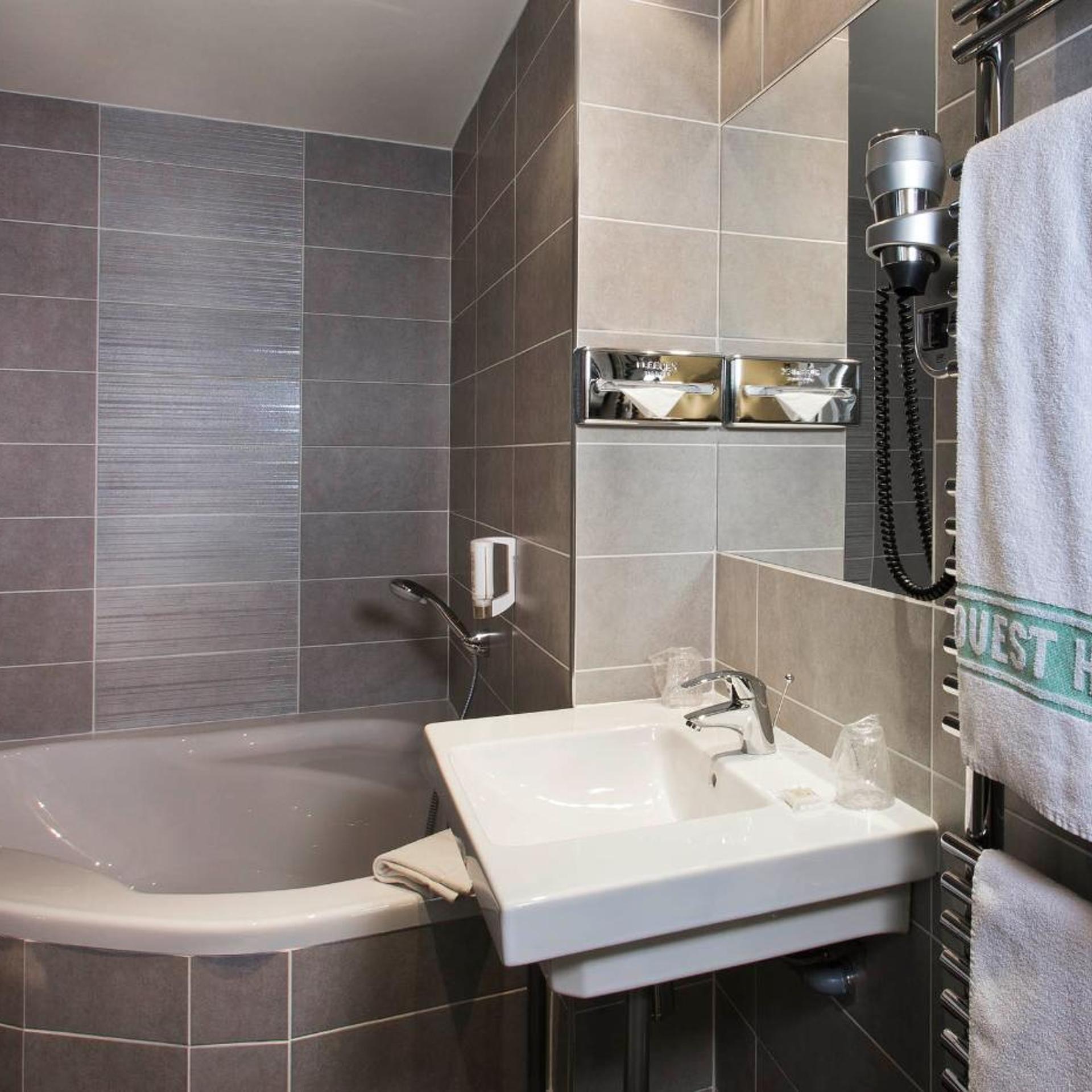 Louest Hotel 38/50