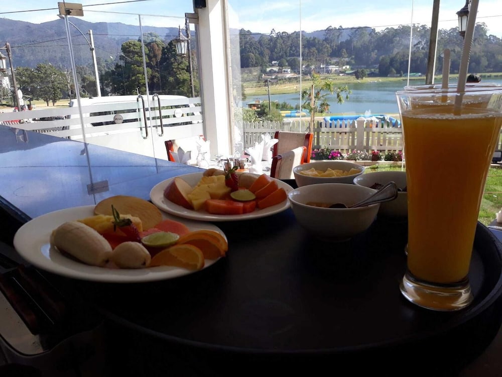 Royal Lake Hotel 20/33