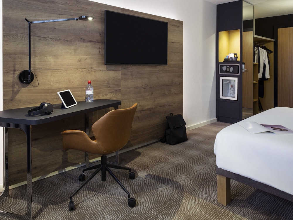 NOVOTEL LAUSANNE BUSSIGNY 69/75