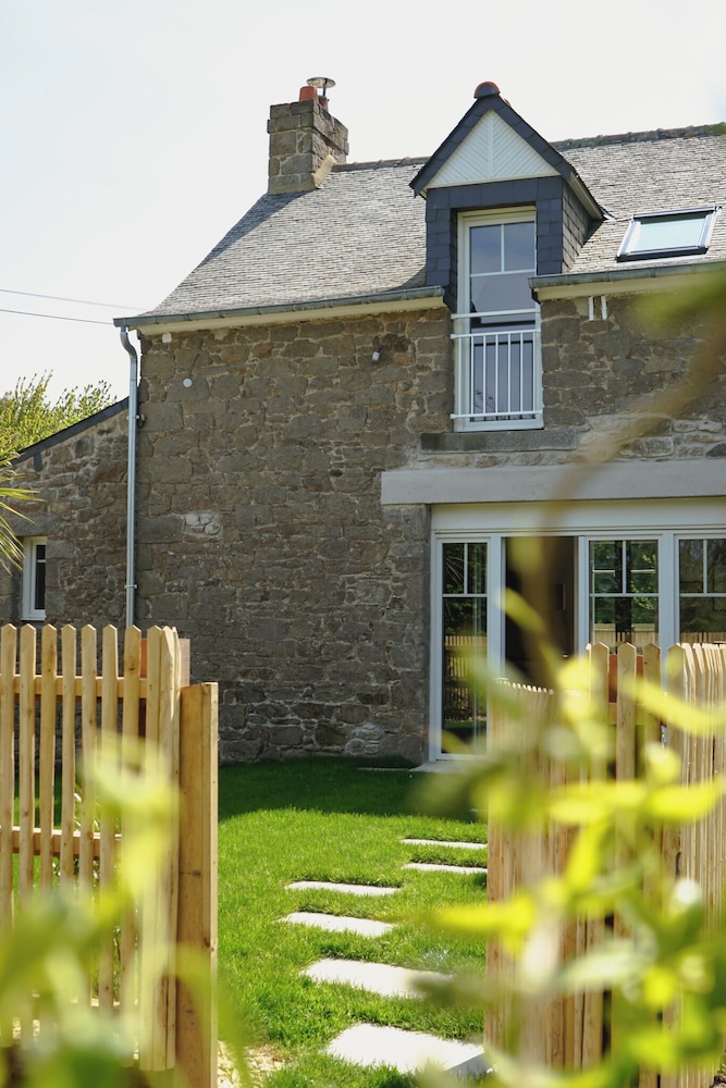Hotel le Chatellier 43/50