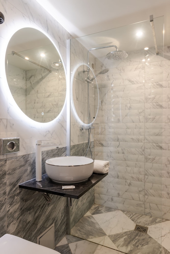 The Originals City Hotel Rennes Sud Chantepie Ex Comfort Hotel Rennes Chantepie 30/31