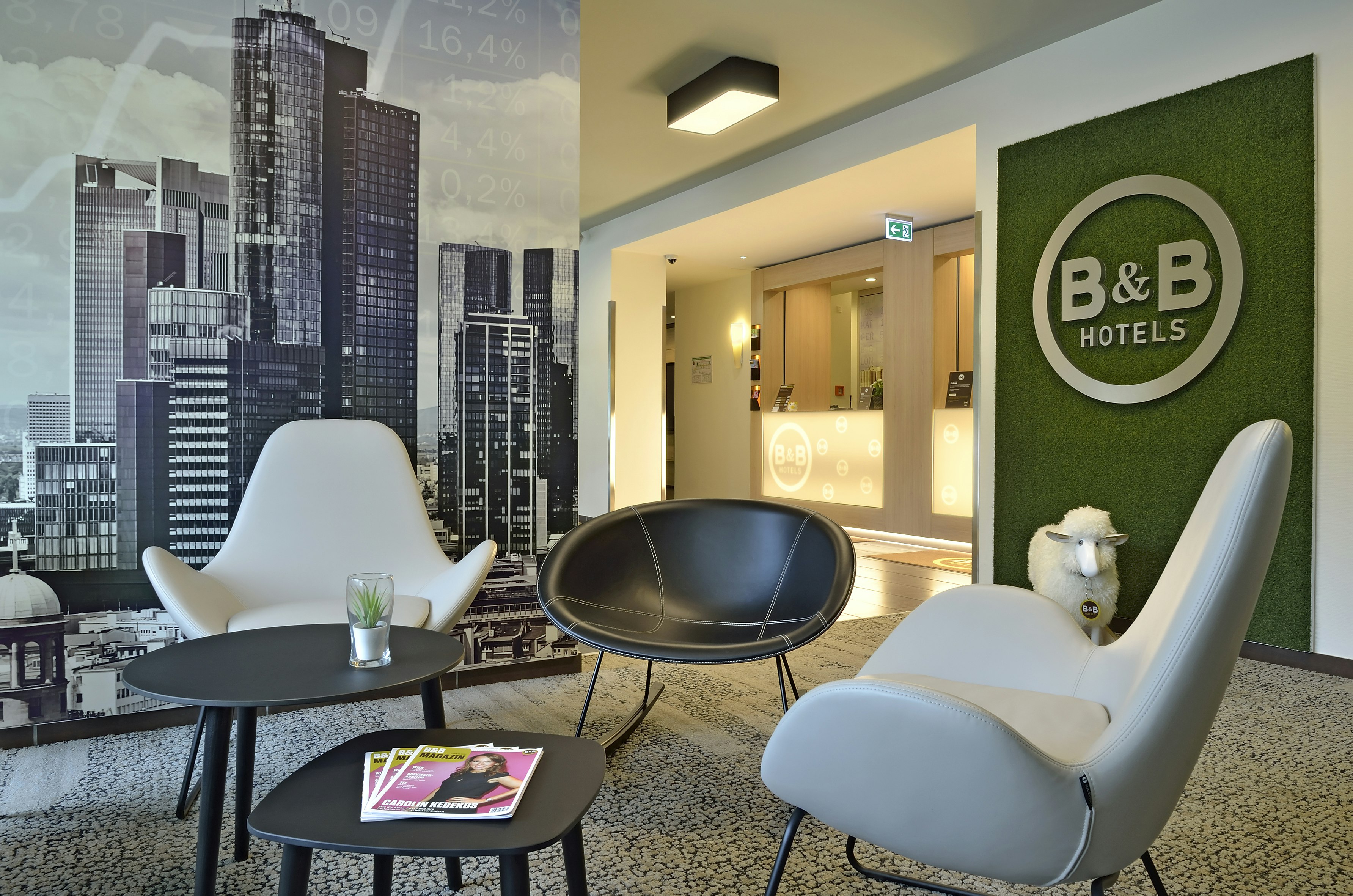 B&B Hotel Frankfurt-West 8/16
