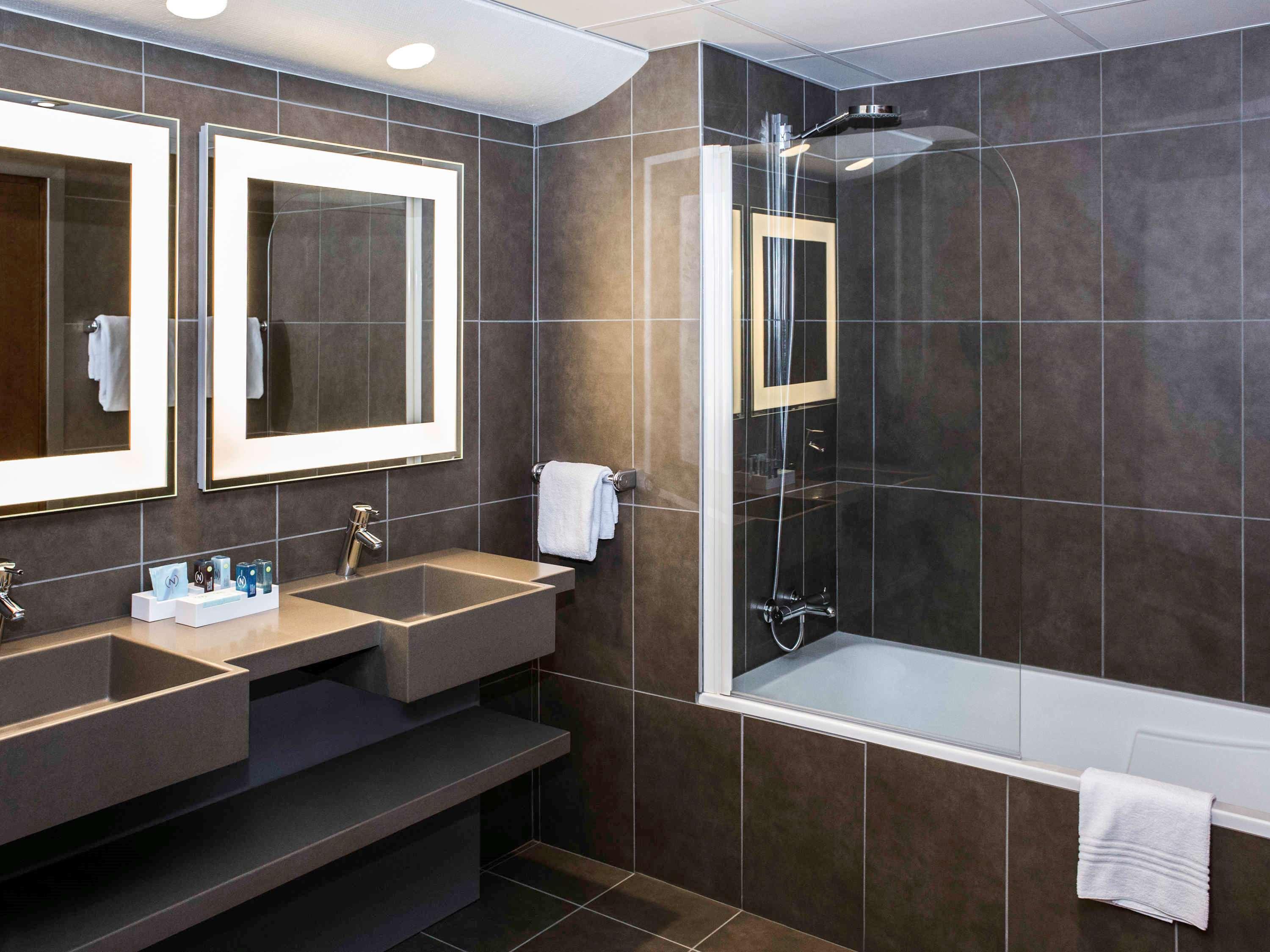 جناح بسرير مزدوج، NOVOTEL GRENOBLE CENTRE 3/4