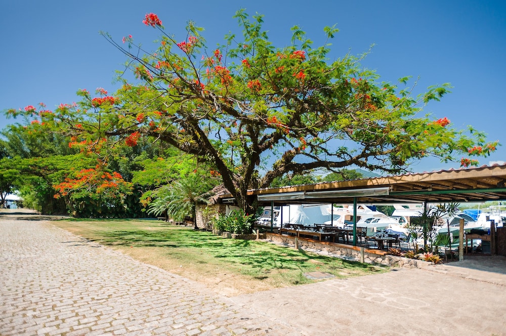 Portobello Hotel Resort And Safari 38/50