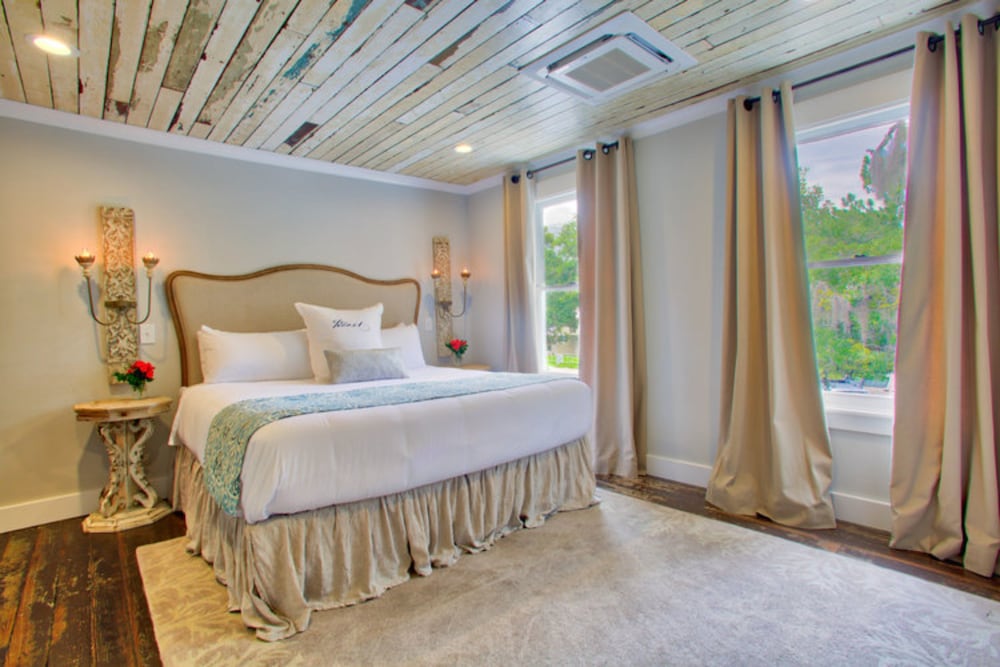The Roost Ocean Springs 16/64