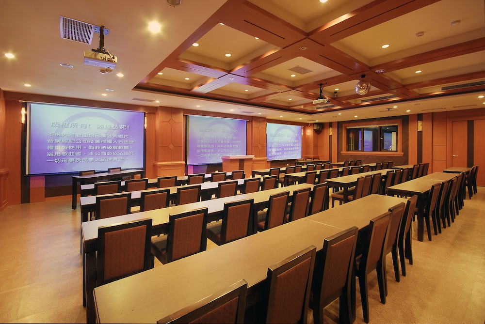 Ming Lu Holiday Hotel 43/50
