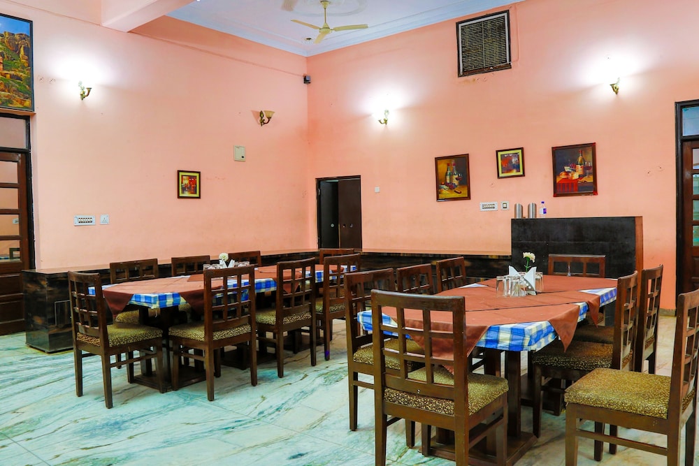 GULMOHAR SARISKA RESORT 22/45